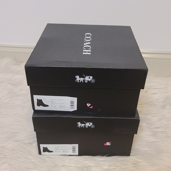 Coach Chelsea Booties Black 7, 9 NIB - Picture 7 of 8